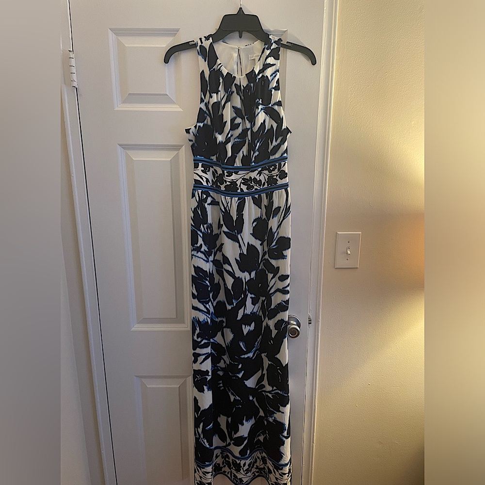 London Times Blue Floral Formal Dress